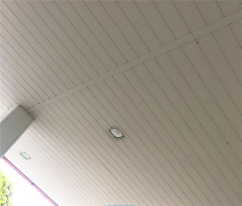 柳州鋁扣板-廣州集成吊頂鋁扣板廠家詳解廚房集成吊頂怎么選
