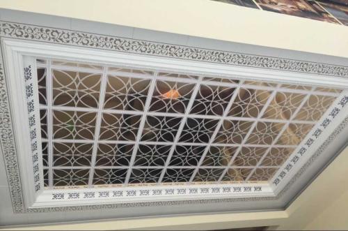 集成鋁扣板廠家集成式鋁扣廠家-佛山集成吊頂廠家講解鋁扣板集成吊頂價(jià)格