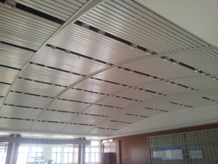 鋁扣板條價(jià)格-300x300鋁扣板價(jià)格線條-條型鋁扣板價(jià)格