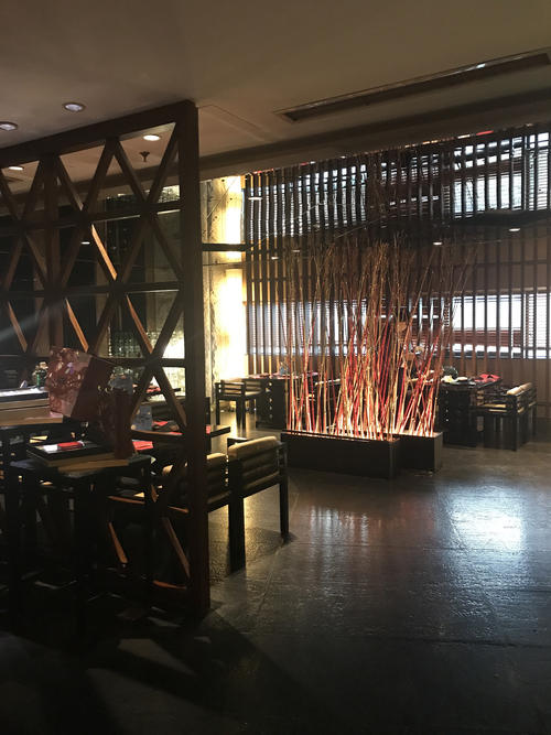 餐廳鋁扣板-跟著室內(nèi)鋁扣板廠家一起看看吧